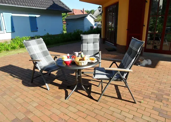 Zum-luetten-leuchtturm *